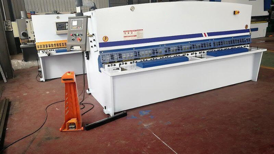 6mm 2500mm Cnc Shear Machine Hidrolik Lembaran Logam Qc12y-6x2500